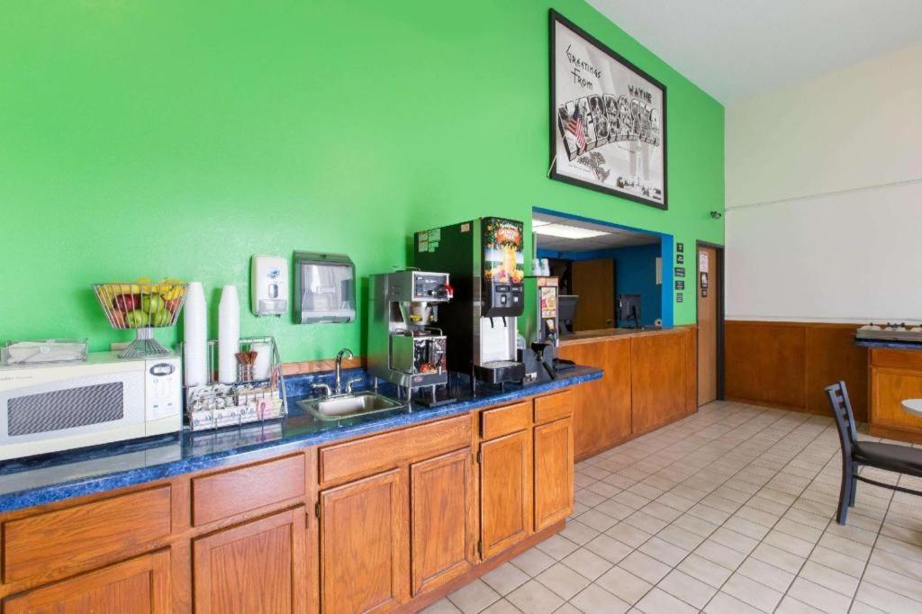 Hotel Super 8 By Wyndham Wayne Esterno foto